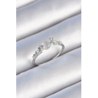 Pirinç Gümüş Renk Zirkon Taşlı Beyaz Mineli Kelebek Detay Kadın Yüzük