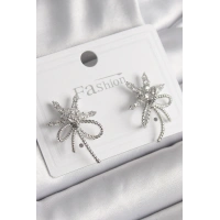 Pirinç Gümüş Renk Zirkon Taşlı Yıldız Düğüm Model Kadın Küpe