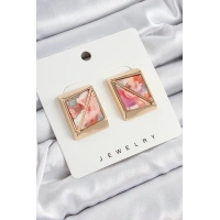 Pirinç Pembe Üçgen Kesim Detaylı Kare Model Vintage Gold Renk Kadın Küpe