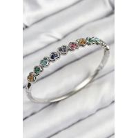 Pirinç Renkli Zirkon Taşlı Sıralı Kalp Model Gümüş Renk Kadın Kelepçe