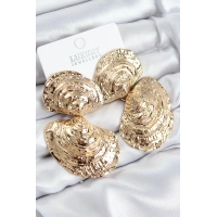 Pirinç Sallantılı Deniz Kabuğu Model Gold Renk Kadın Küpe
