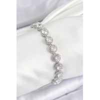 Pirinç Zirkon Taşlı Daire Baget Model Gümüş Renk VIP Seri Kadın Bileklik