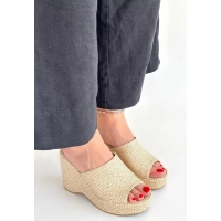 Tlay Bej Hasır Dokumalı Dolgu Topuk Terlik