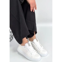 Yier Beyaz Cilt Bağcıklı Spor Ayakkabı