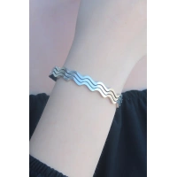 316L Kararmaz Çelik Gümüş Renk Dalga Model Kelepçe Kadın Bileklik