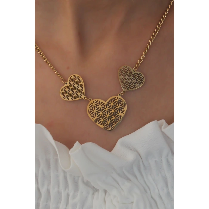 Çelik Gold Renk Motif İşleme 3lü Kalp Figür Kadın Kolye