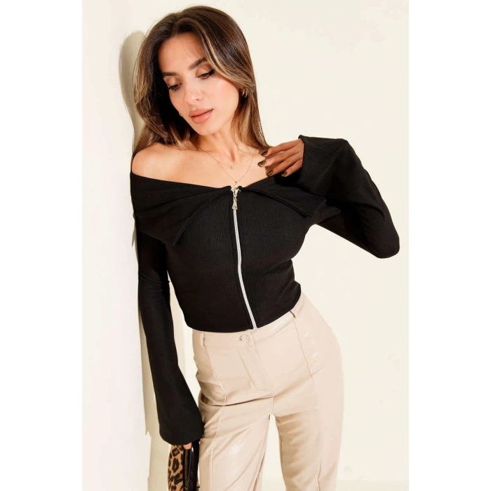 Omzu Açık Fermuarlı Bluz siyah T4330