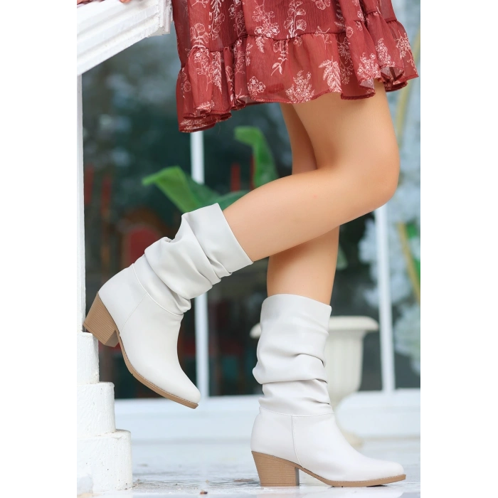 Yior Bej Cilt Topuklu Bot