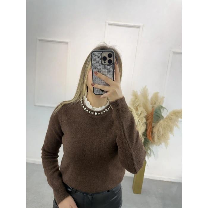 Zugz Yaka Taş Ve Güpürlü Kazak