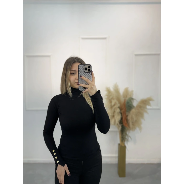 Silove Kol Düğme Detaylı Bluz