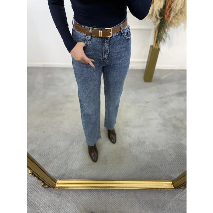 Newa Kemerli Likralı Kesik Paça Jean