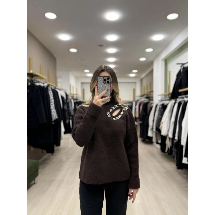 Zeni Omuzu Taş Detaylı Kazak