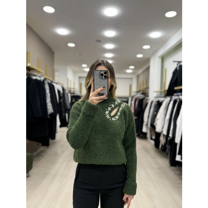 Zeni Omuzu Taş Detaylı Kazak