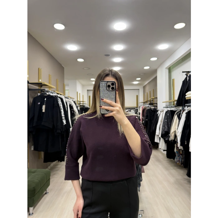 Korsman Taş Detaylı Kazak