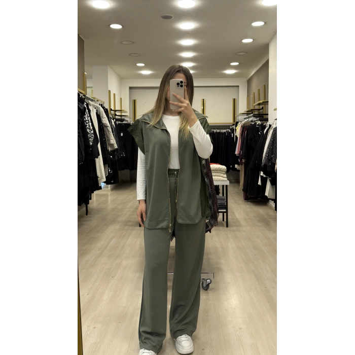 Vure Garni Detaylı Yelekli İkili Takım