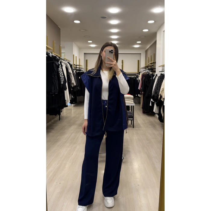 Vure Garni Detaylı Yelekli İkili Takım