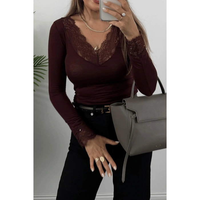 V Yaka Dantelli Bluz