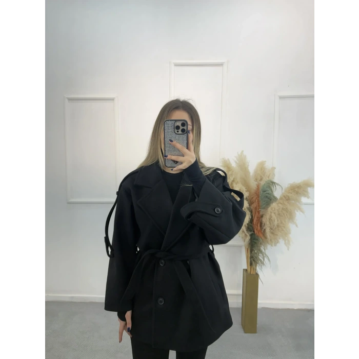 Duma Sırt Detaylı Kuşaklı Kaşe Kaban