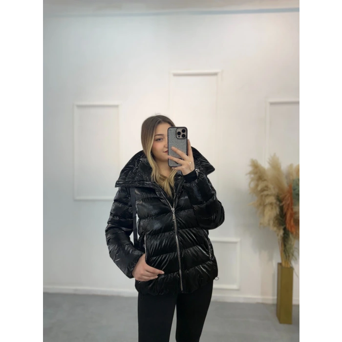 Blovita Kapişonlu Parlak Mont