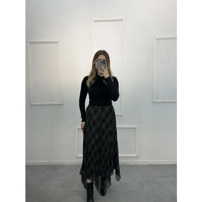 Neyss Çizgi Desenli Asimetrik Etek