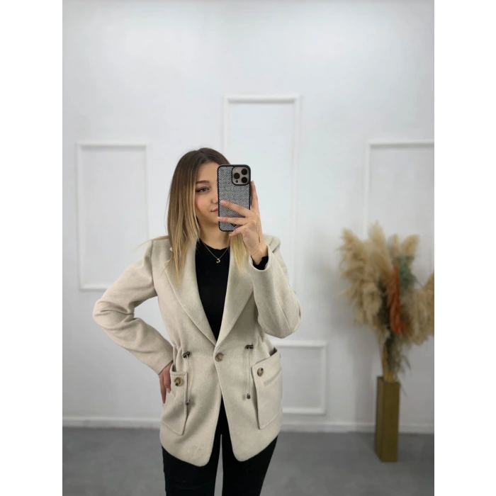 Solis Bel Büzğülü Tasarım Kaşe Kaban