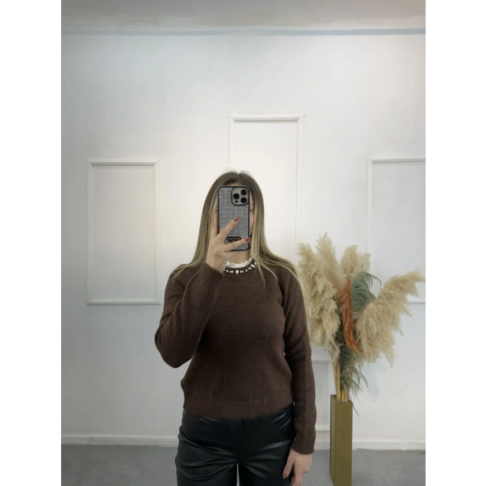 Zugz Yaka Taş Ve Güpürlü Kazak