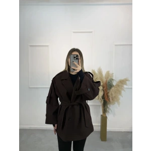 Duma Sırt Detaylı Kuşaklı Kaşe Kaban