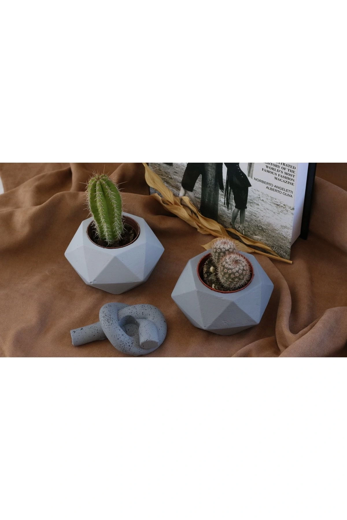 2’li prizma döküm saksı loop dekor şamdanlık