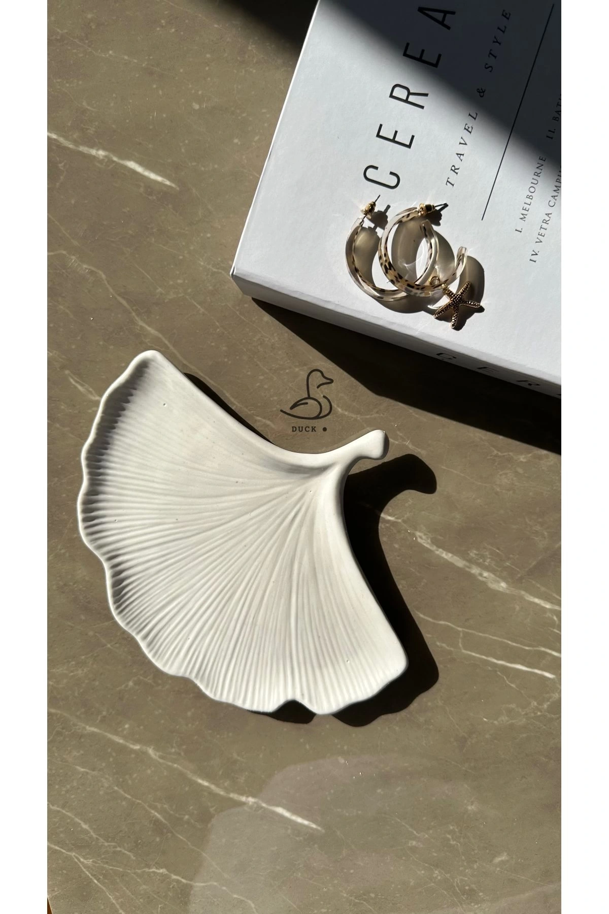 Yaprak görünümlü dekoratif tabak