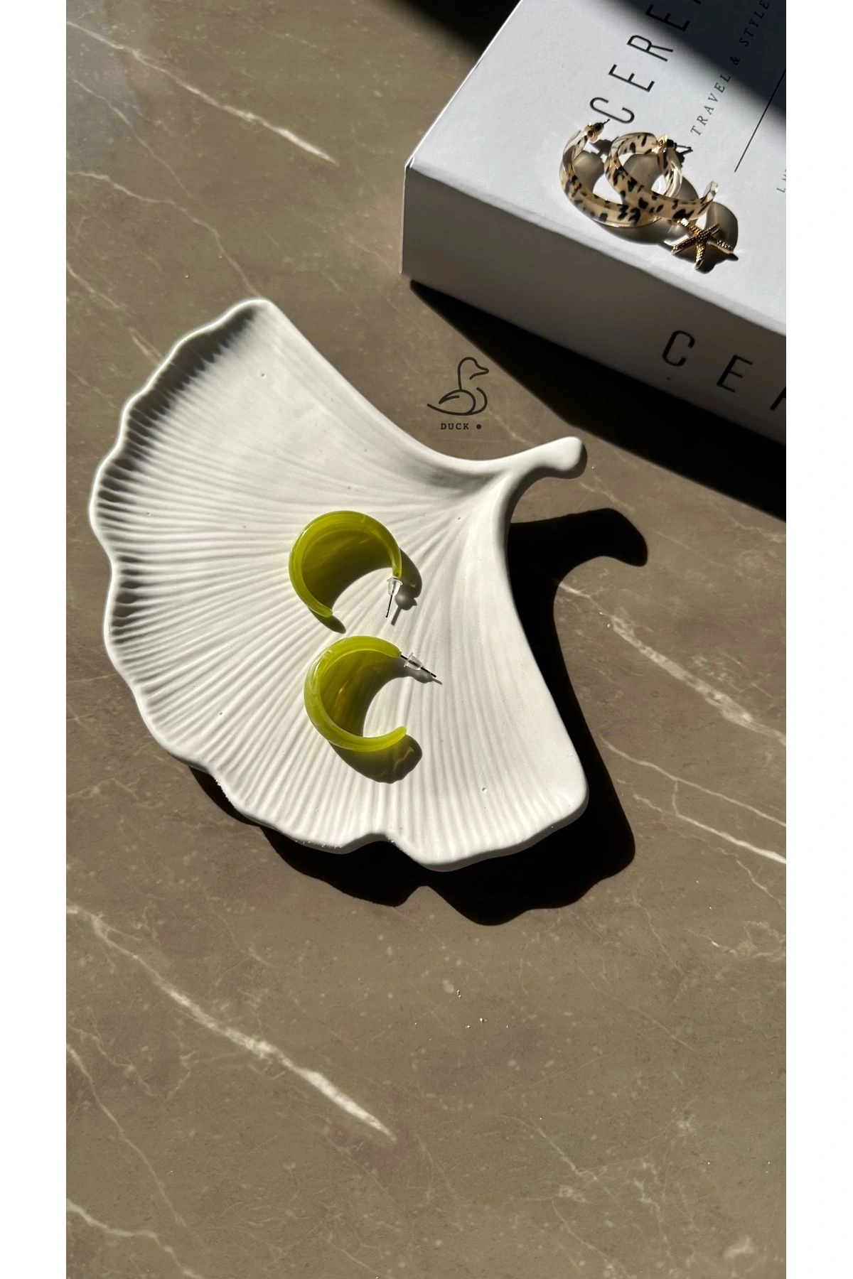 Yaprak görünümlü dekoratif tabak