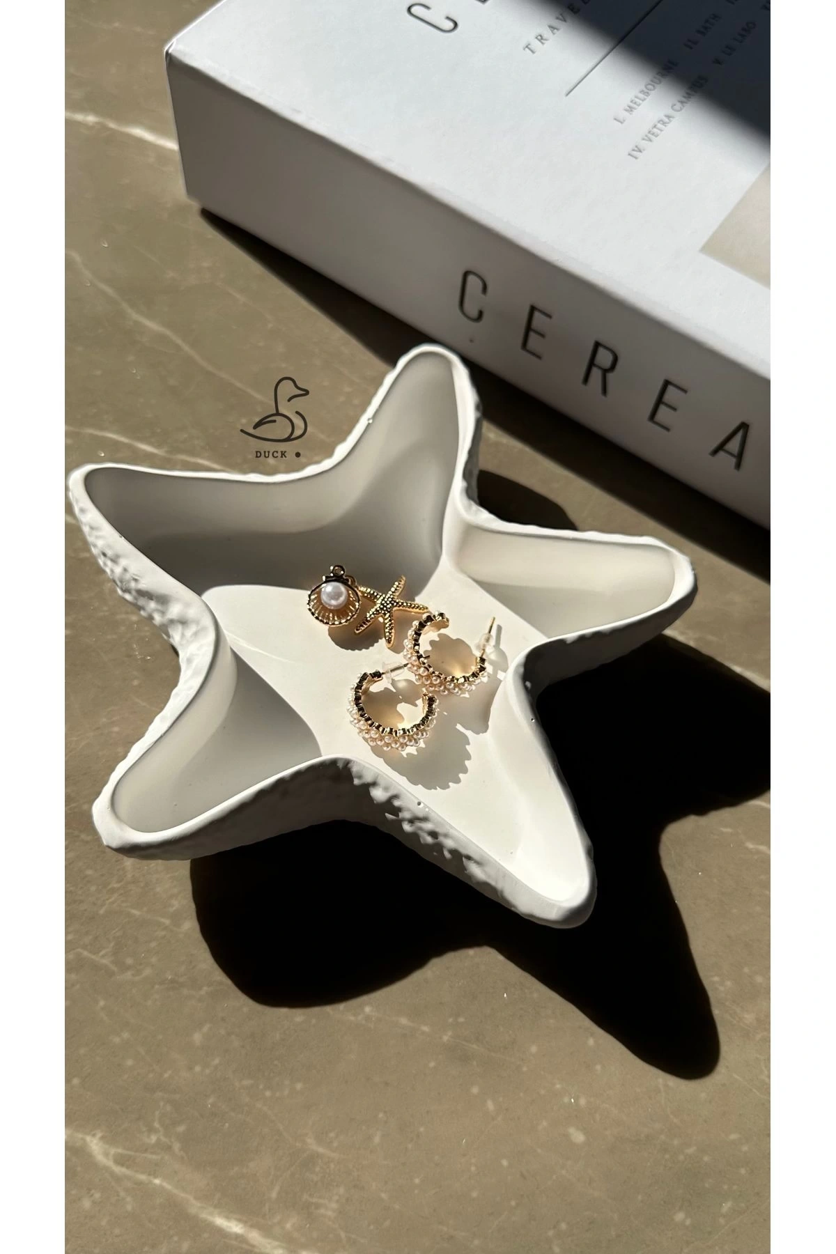 Deniz yıldızı görünümlü dekoratif tabak