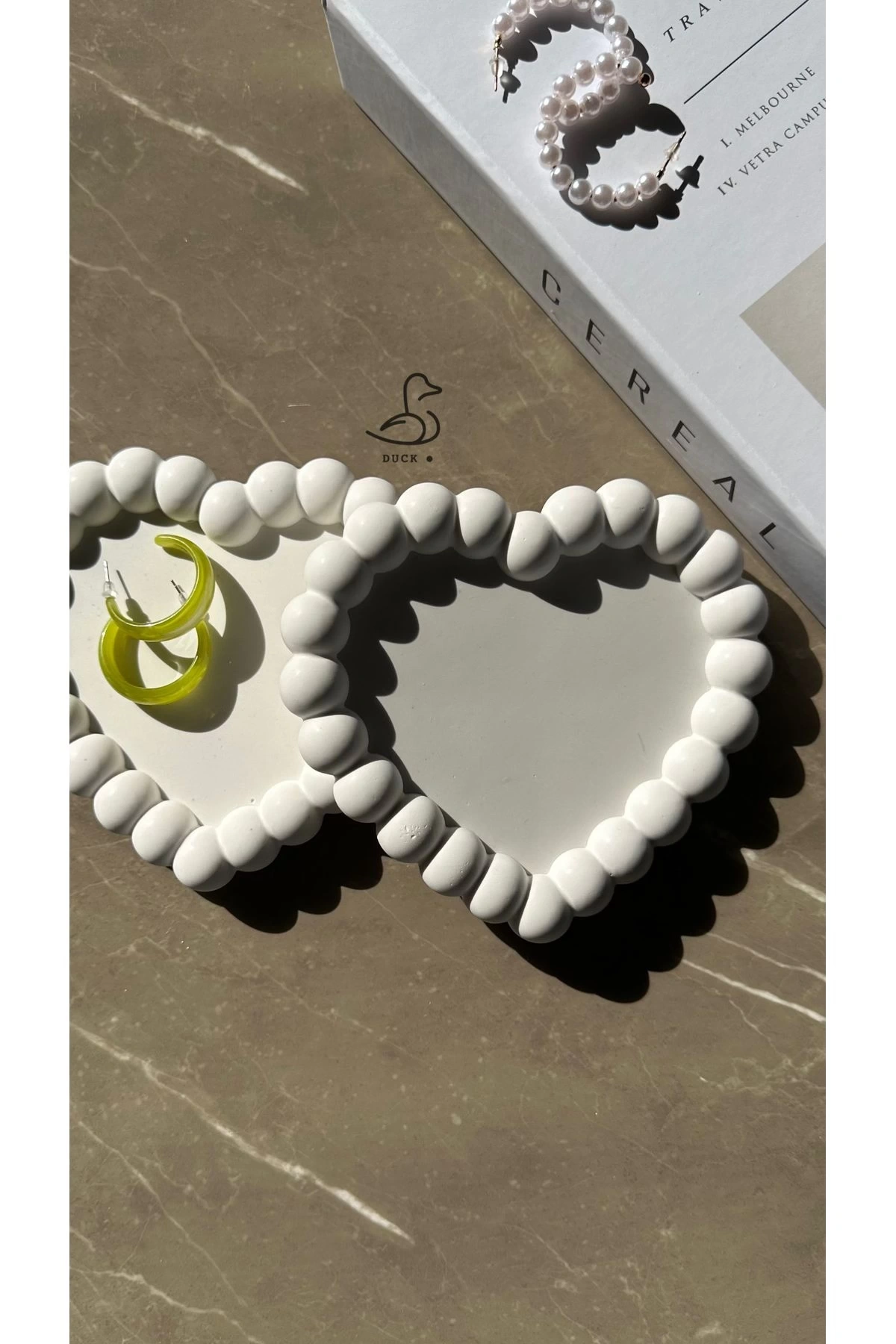 Baloncuklu 2’li kalp şeklinde dekoratif takı tabak