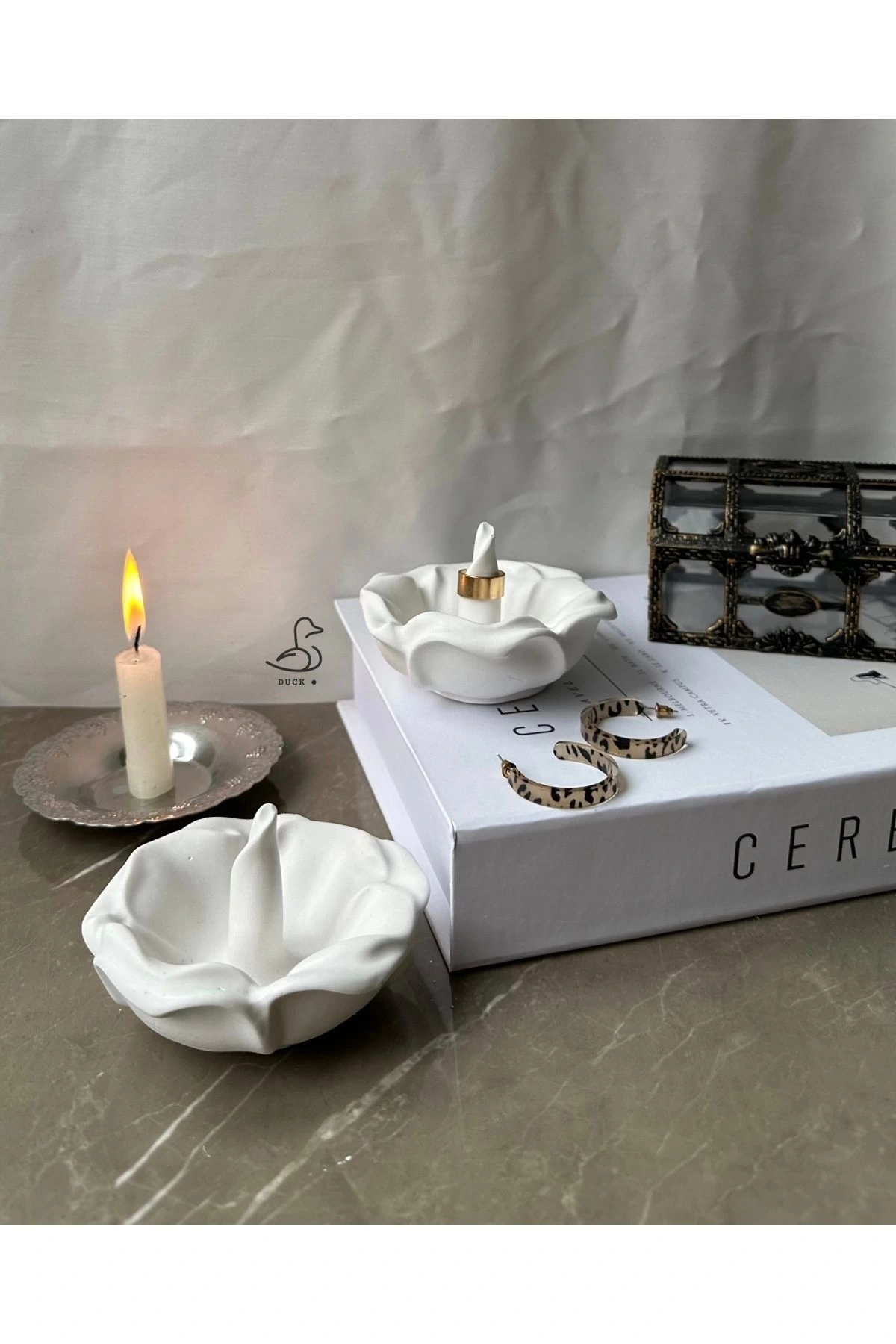 Gül görünümlü yüzük stand