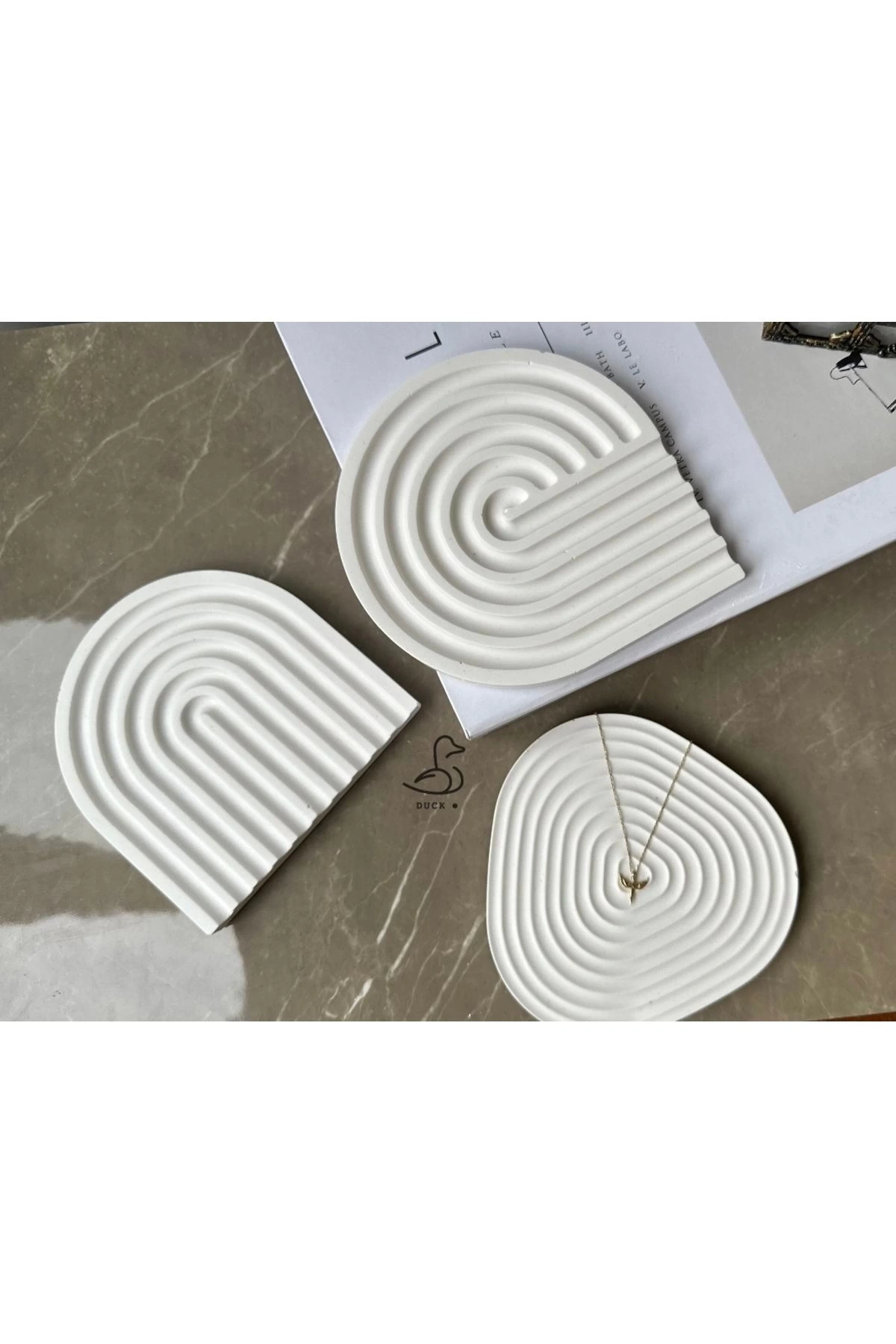 Çizgisel 3’lü bardak altlık dekoratif tabak