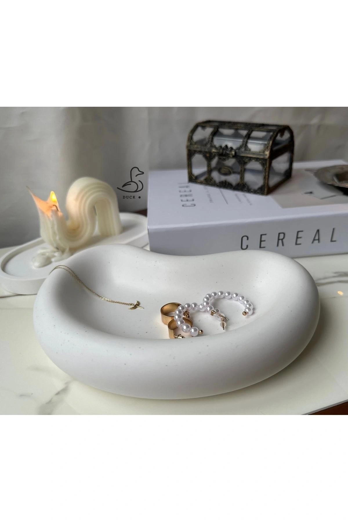 Oval görünümlü dekoratif tabak