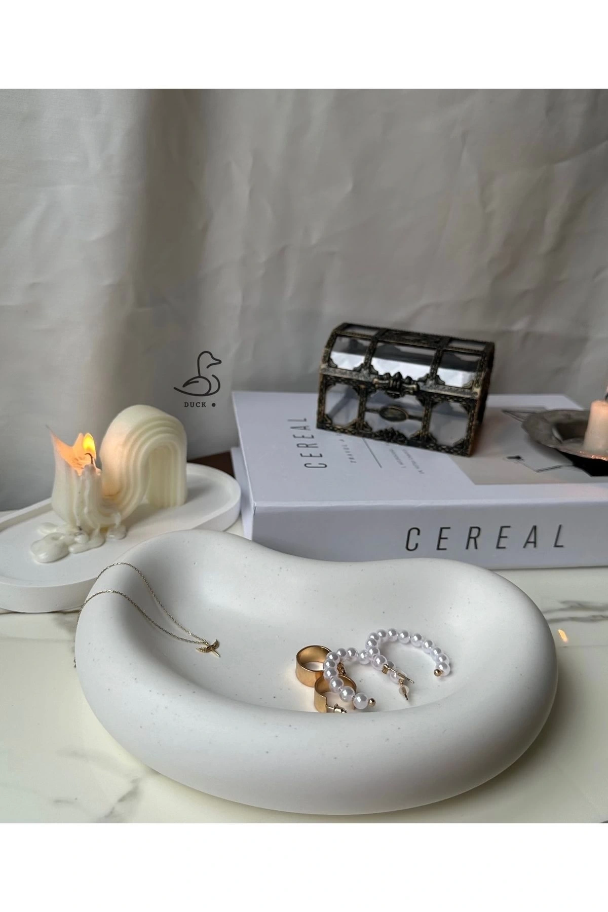 Oval görünümlü dekoratif tabak