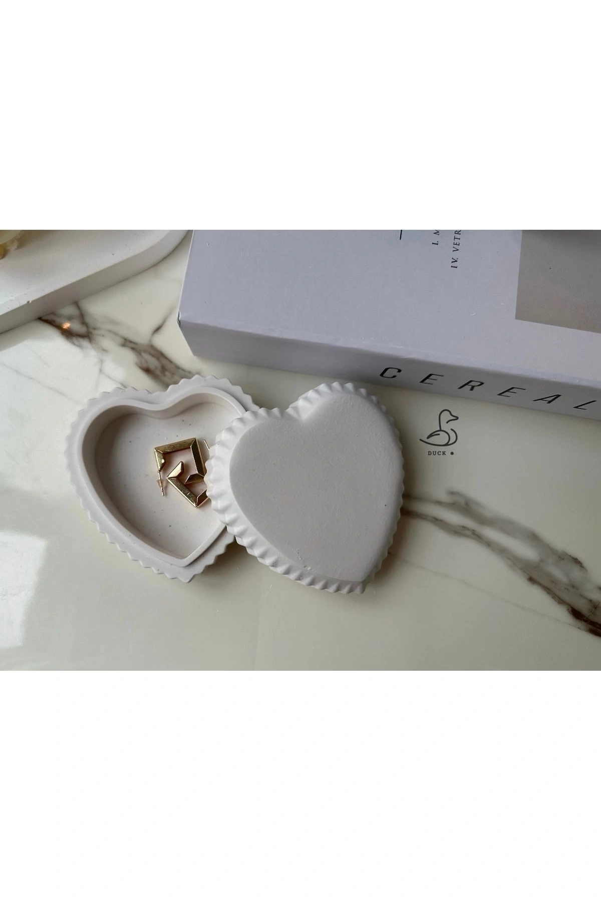 Kalp görünümlü dekoratif tabak kase