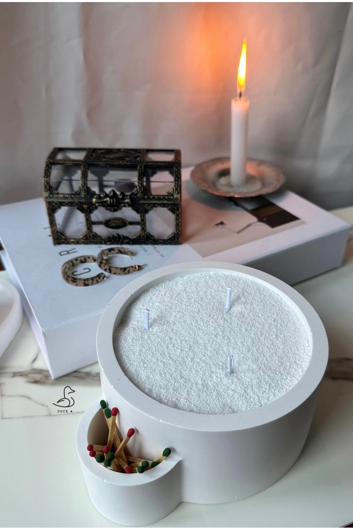 Dairesel dekoratif mumluk (inci toz mum dahil)