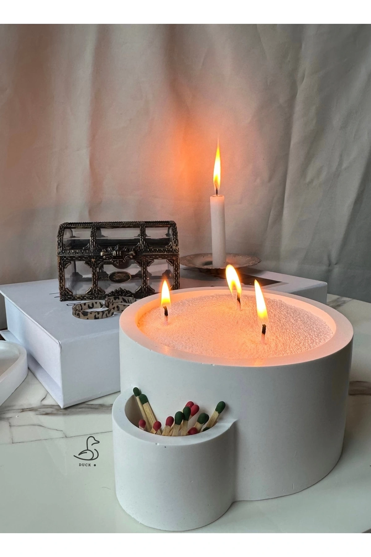 Dairesel dekoratif mumluk (inci toz mum dahil)