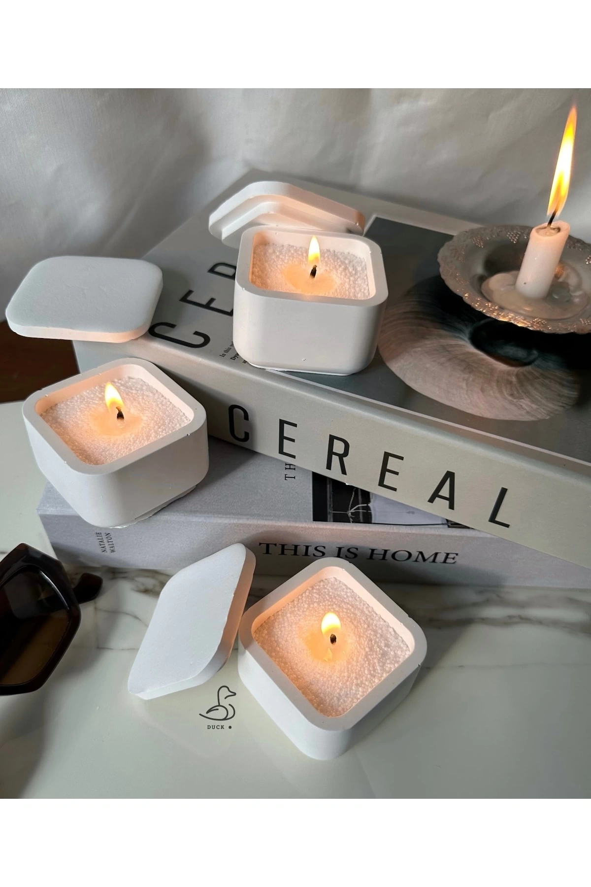 Küp görünümlü 3’lü İnci tozlu mumluk