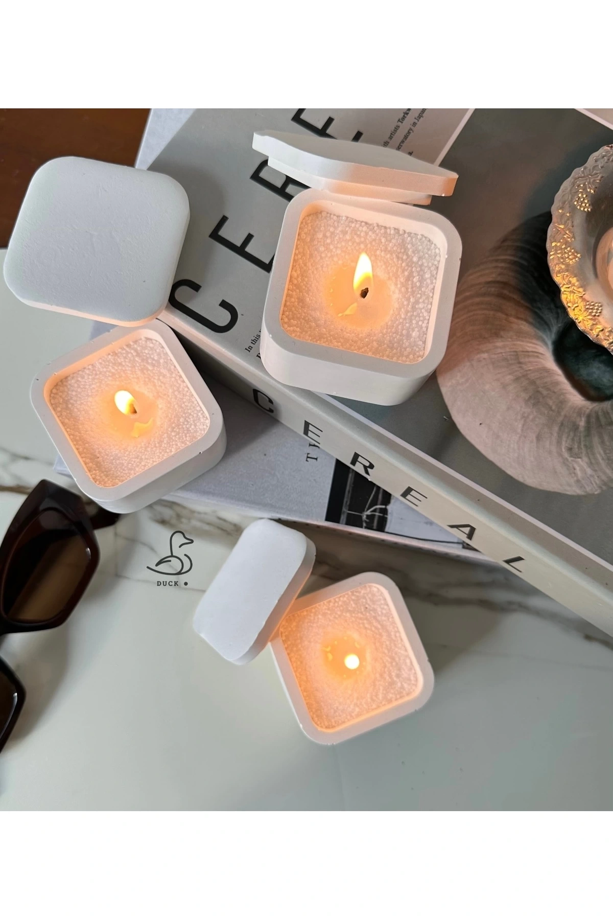Küp görünümlü 3’lü İnci tozlu mumluk