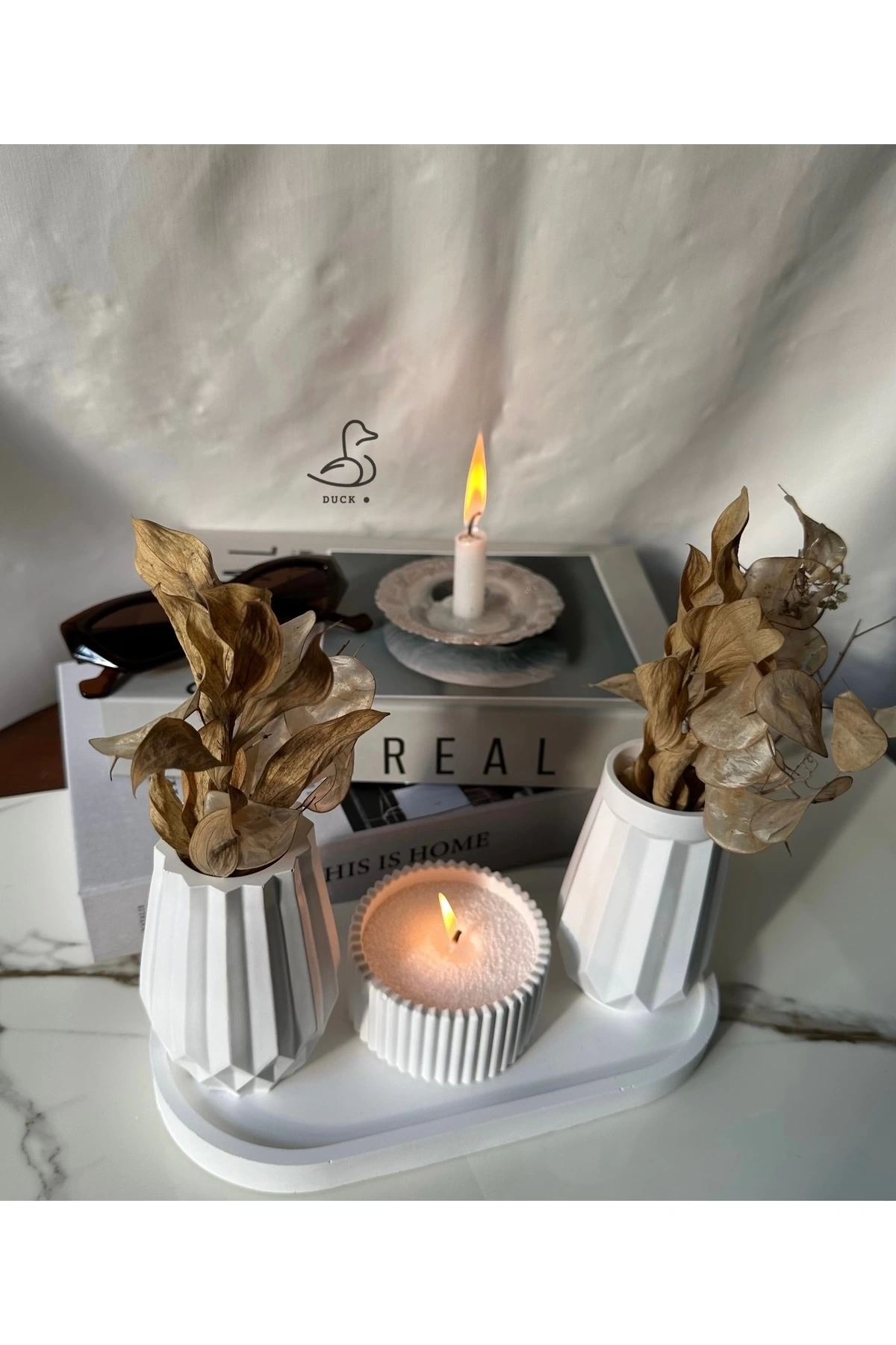 Geometrik desenli 2’li vazo ve inci tozlu mumluk set