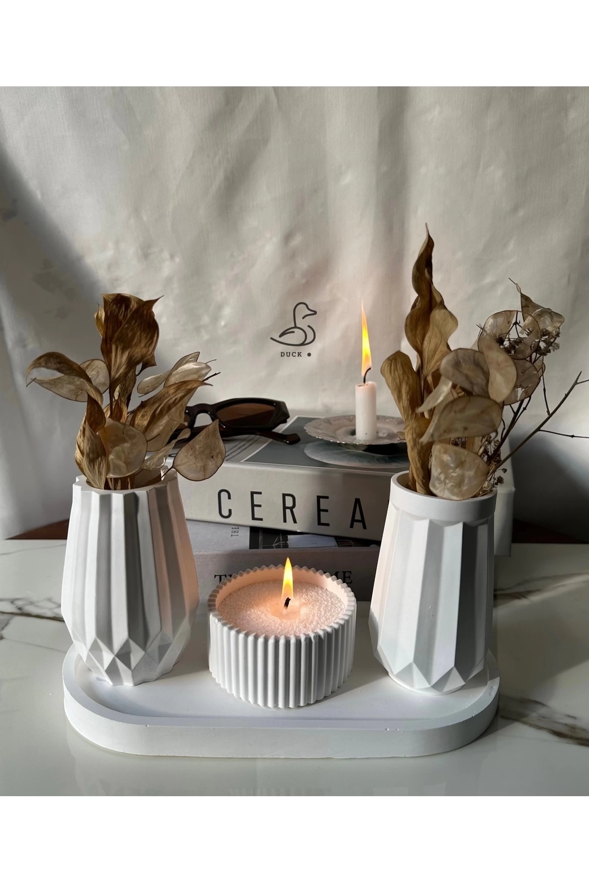 Geometrik desenli 2’li vazo ve inci tozlu mumluk set