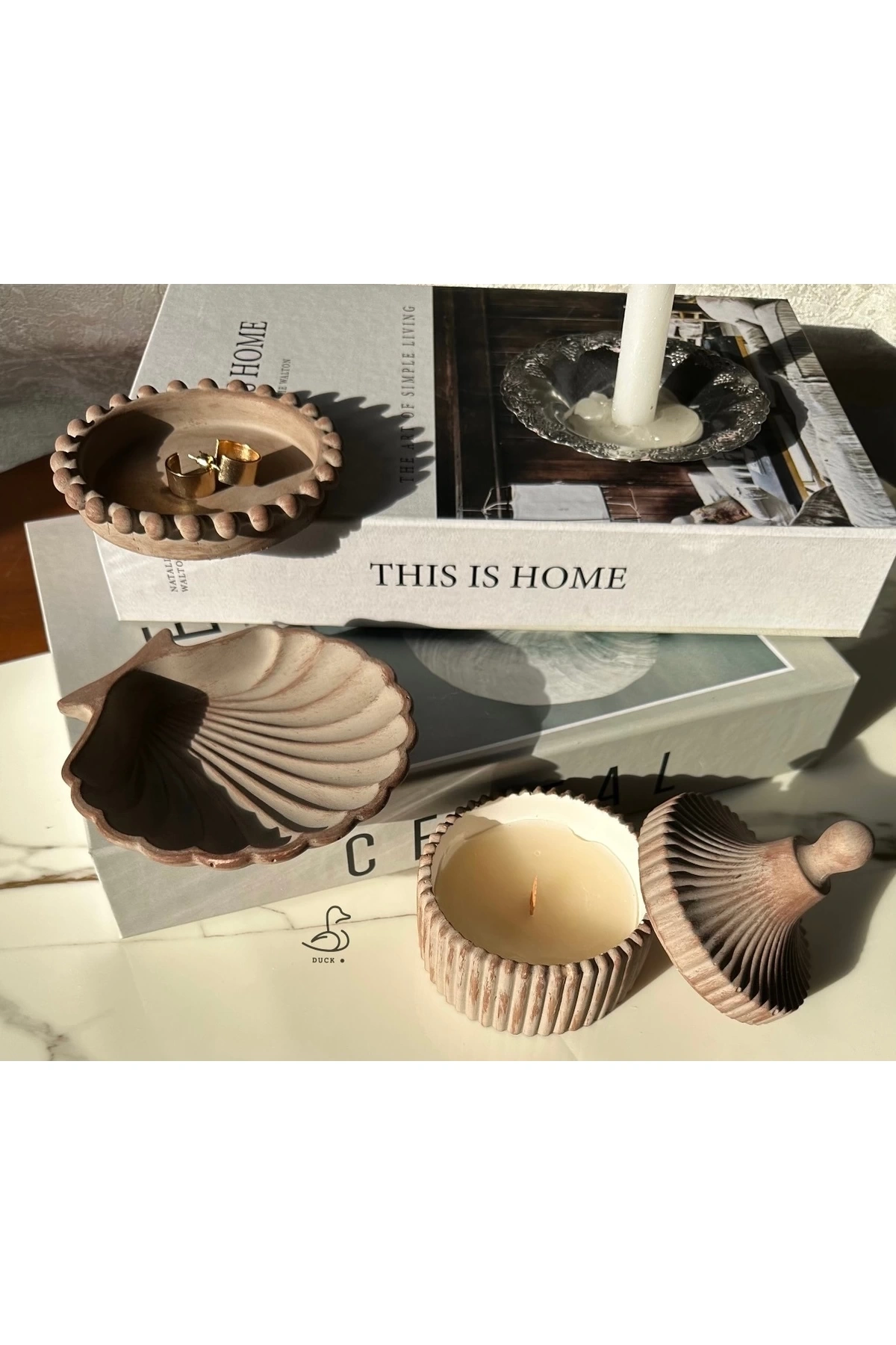 Deniz kabuk-istiridye dekoratif tabak ve çizgili dekoratif mumluk set