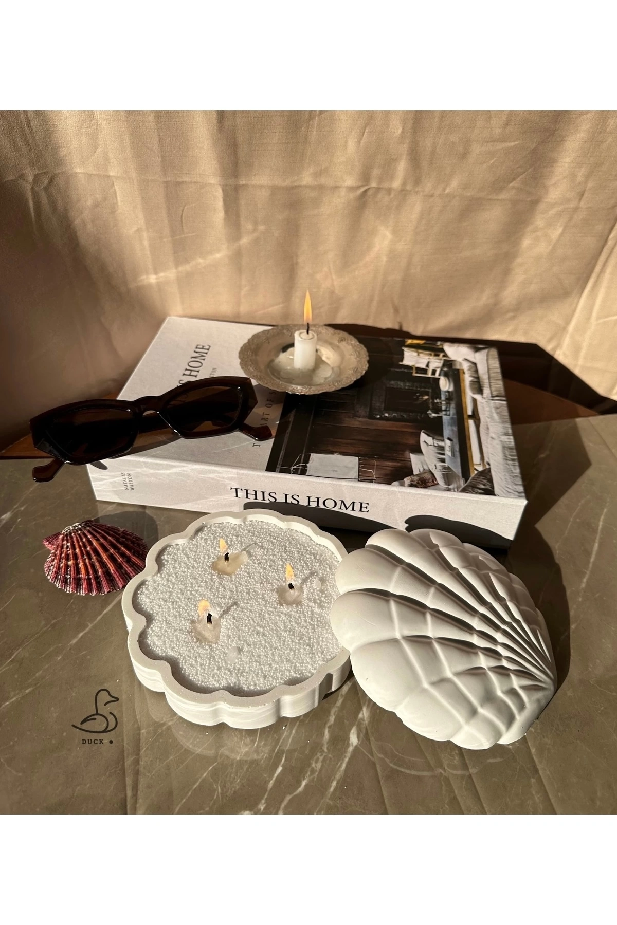 İstiridye görünümlü kapaklı inci toz mumluk