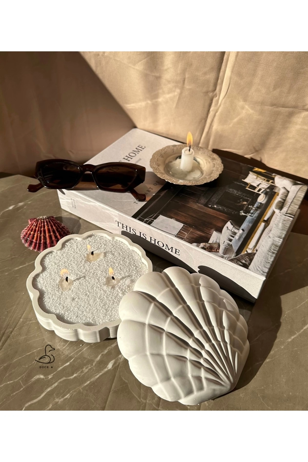 İstiridye görünümlü kapaklı inci toz mumluk