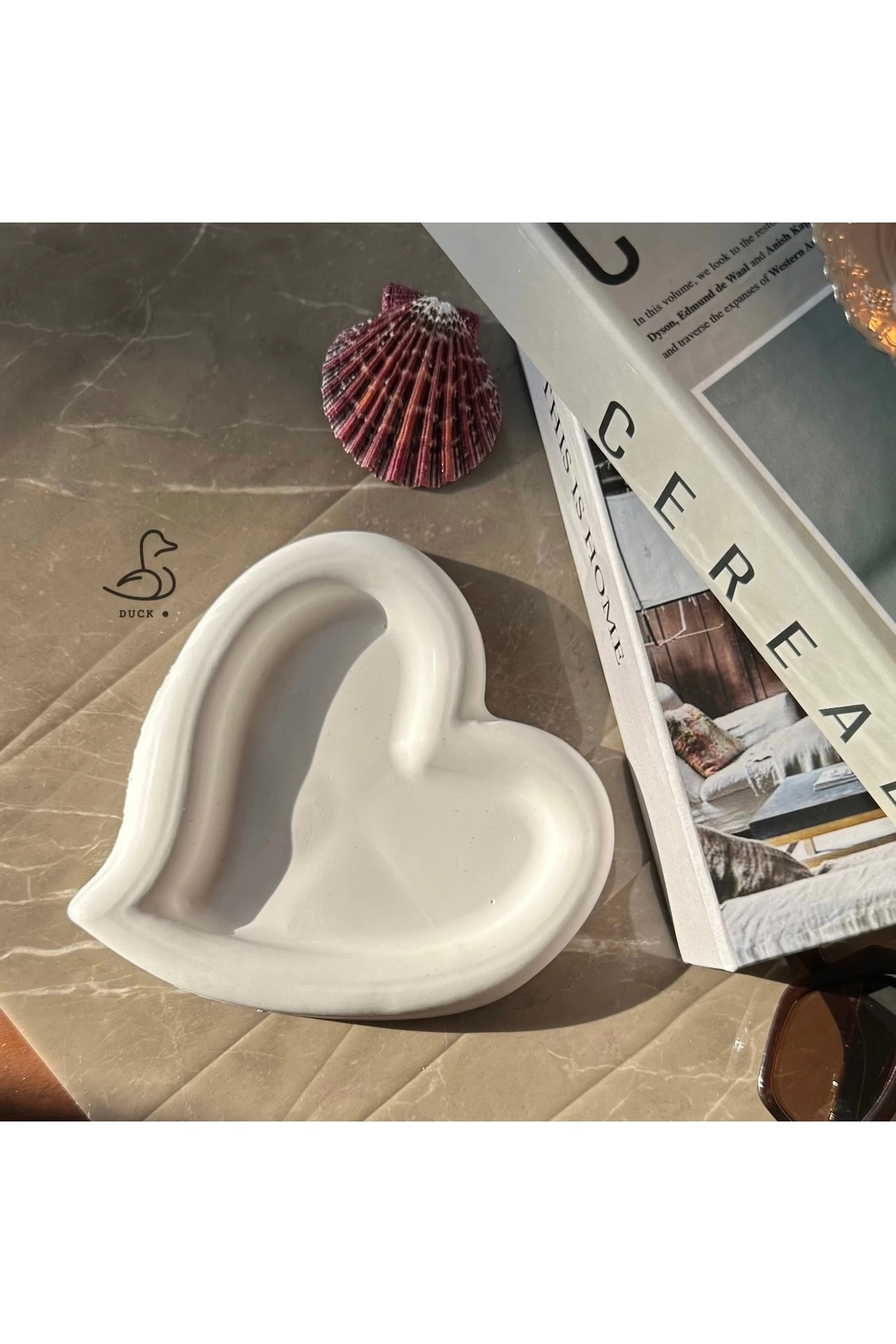 Kalp görünümlü dekoratif tabak