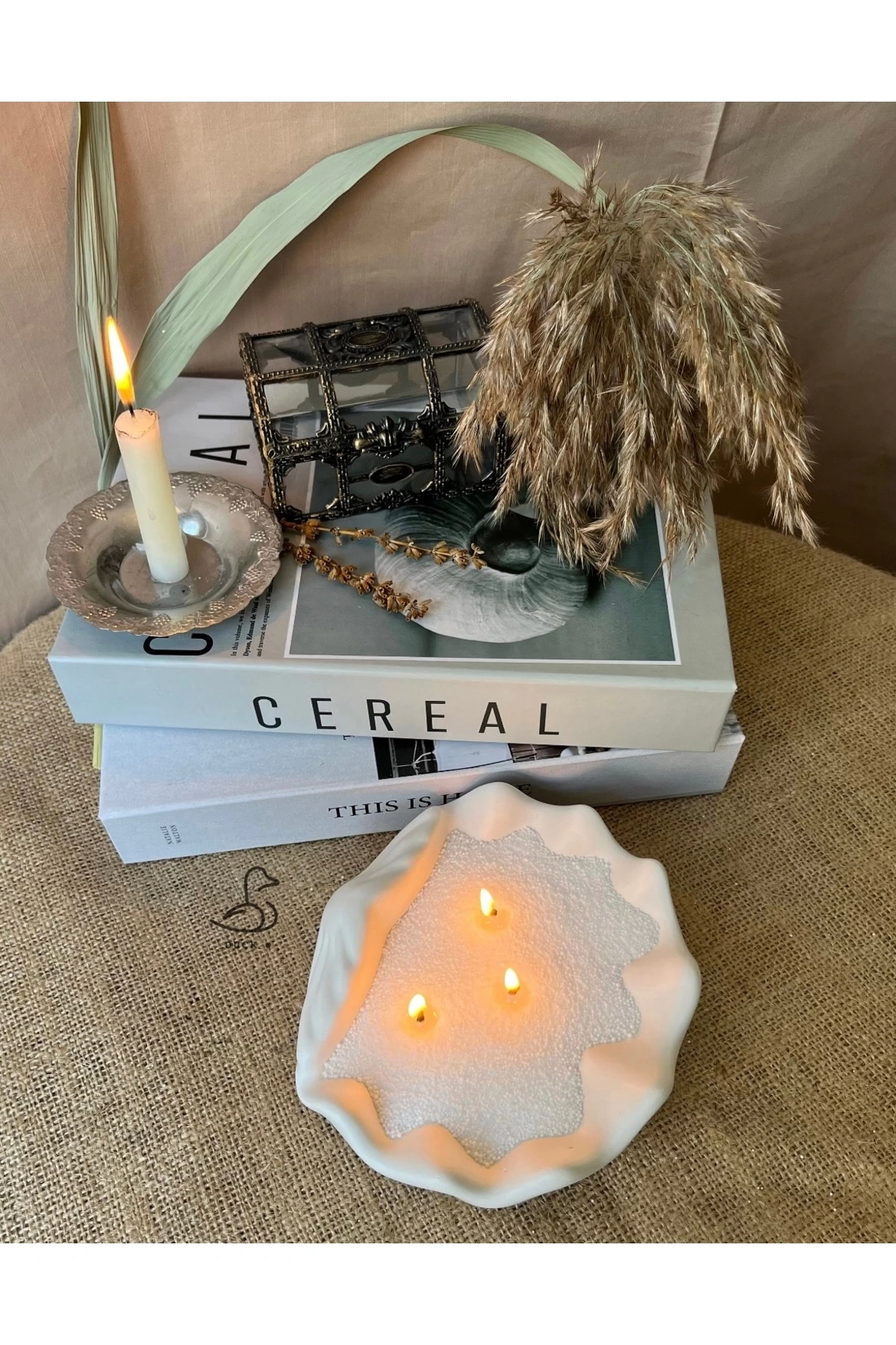 Deniz kabuğu şeklinde dekoratif tabak/mumluk (inci toz mum dahil 17-15 cm)