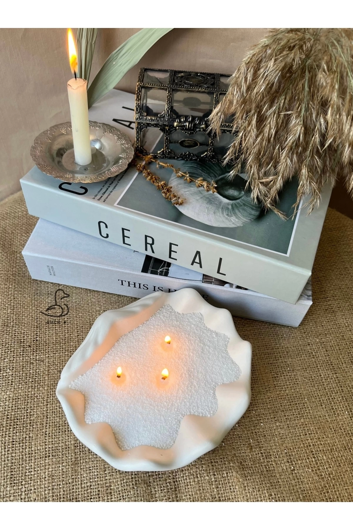 Deniz kabuğu şeklinde dekoratif tabak/mumluk (inci toz mum dahil 17-15 cm)