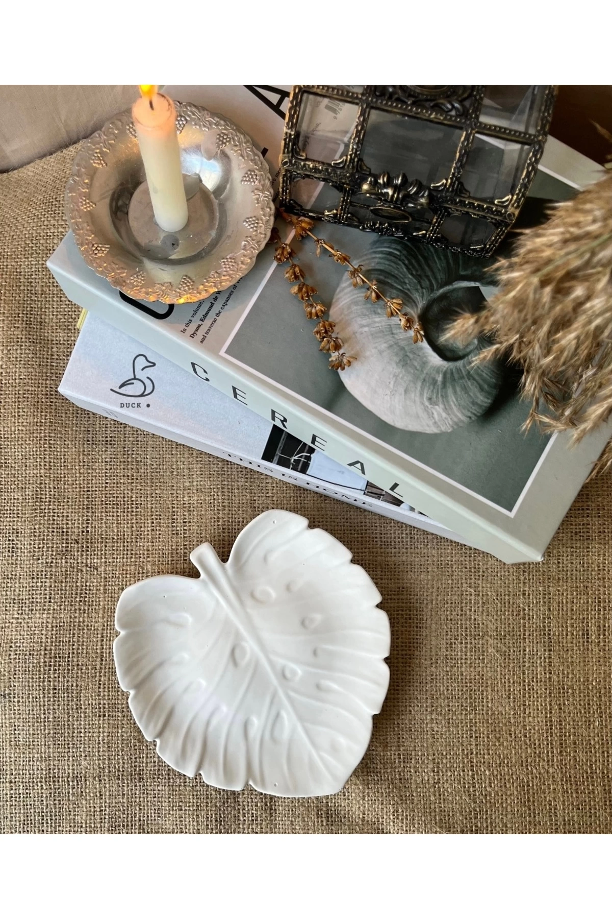 Yaprak şeklinde dekoratif tabak (16-16 cm)